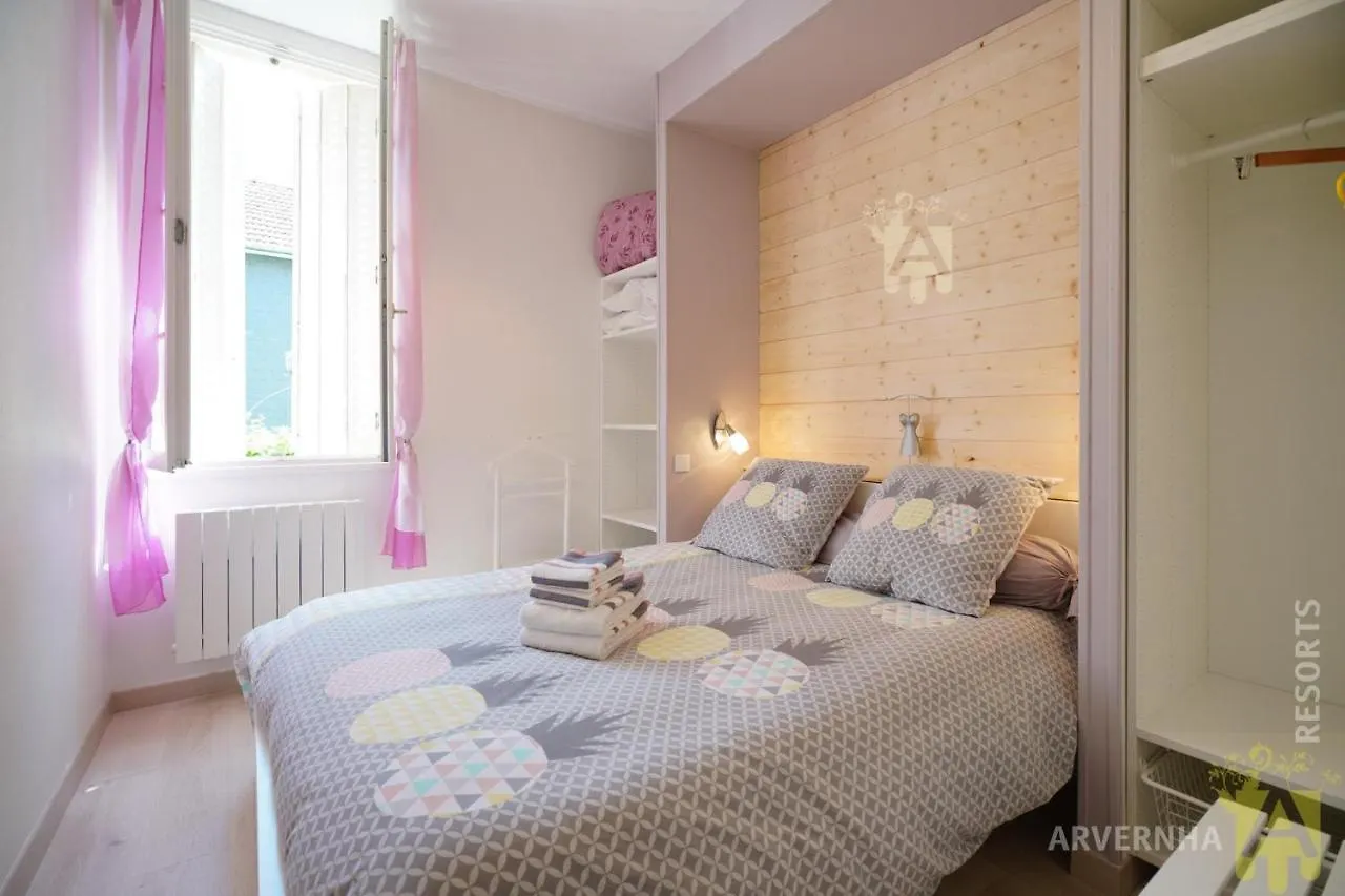 Holiday home Les Trembles Villa Chambon-sur-Lac