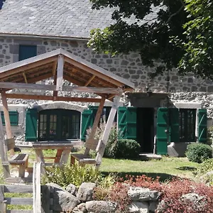 Hébergement de vacances L'auvergnate, Chambon-sur-Lac