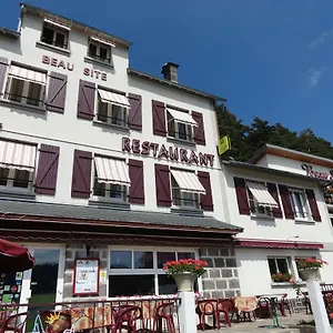 Logis Le Beau Site Hotel